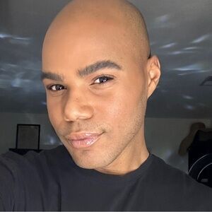 Meet your Posher, Cameron